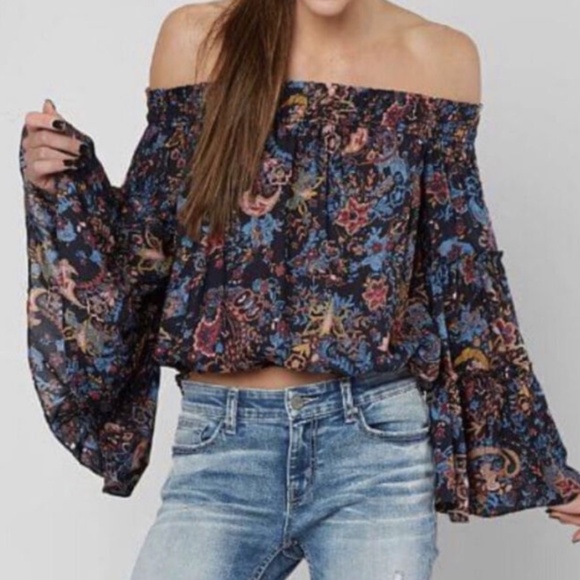 Free People Blue Bell Sleeve Off-the-Shoulder Blouse Size S Boho ~ Festival! - Picture 1 of 4